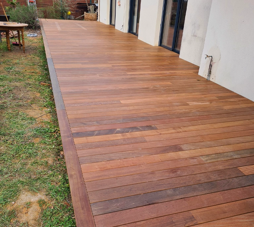 Vous avez un projet de terrasse en bois ? On s’en occupe !